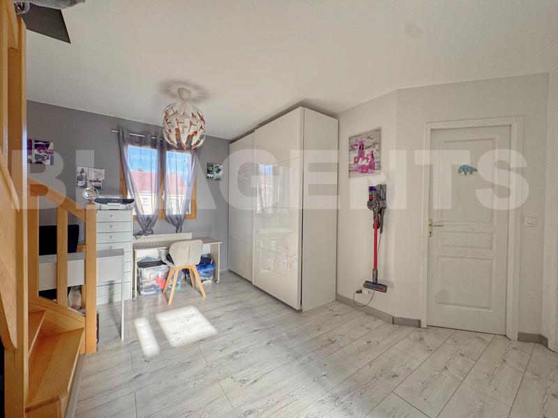 Maison - 157 m² - 6 pièces