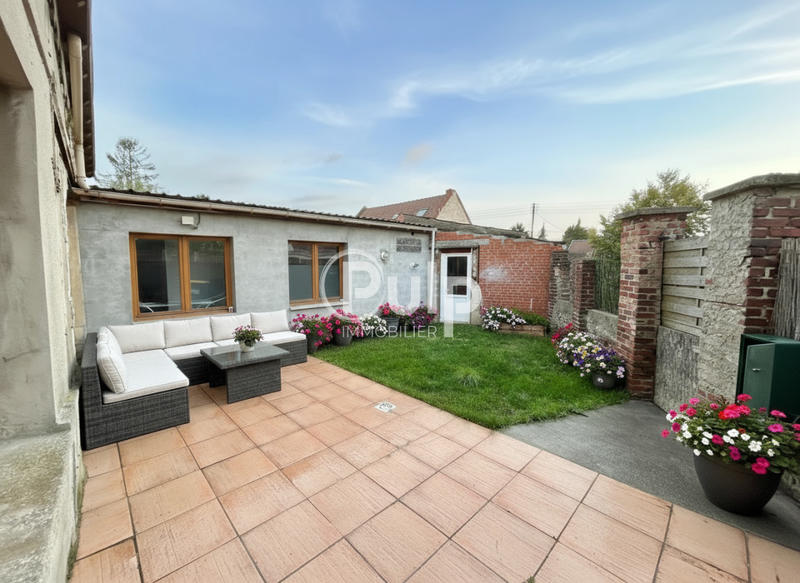 Maison - 110 m² - 5 pièces