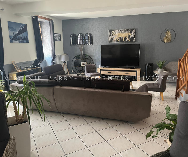 Maison - 252 m² - 11 pièces