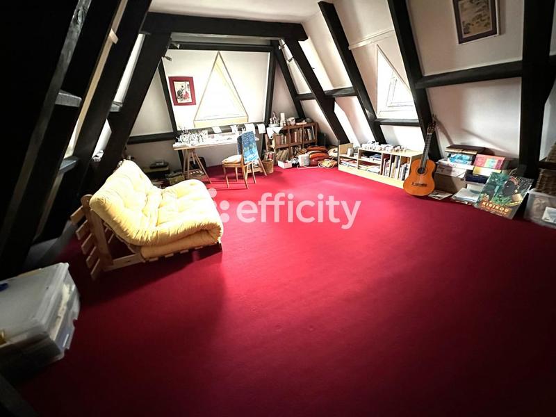 Maison - 200 m² - 7 pièces