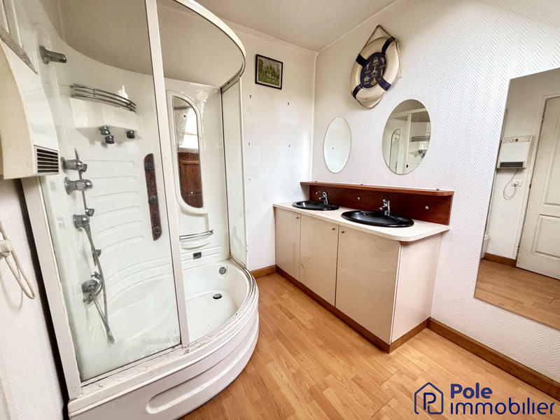 Maison ancienne - 300 m² - 10 pièces