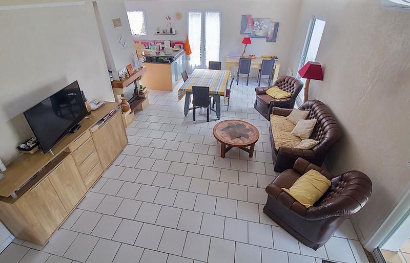 Maison - 95 m² - 5 pièces
