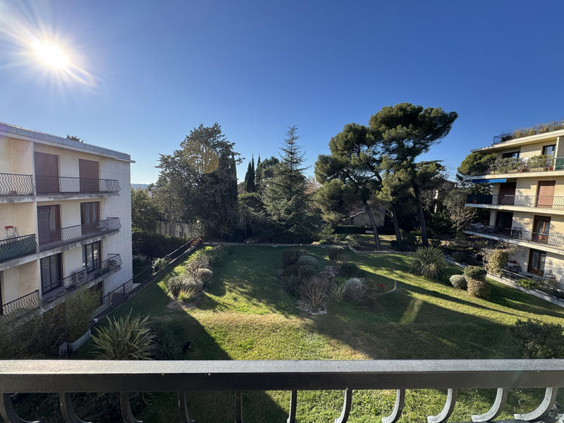 Appartement - 86 m² - 4 pièces