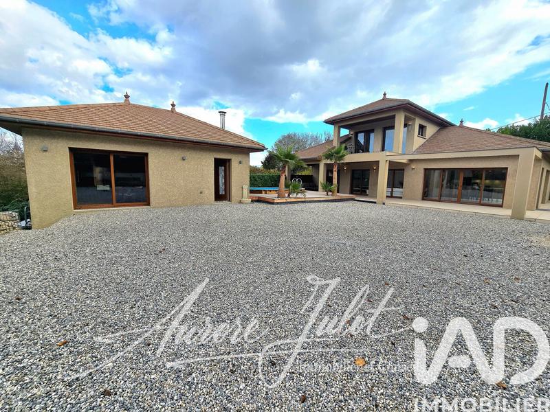 Maison - 183 m² - 5 pièces