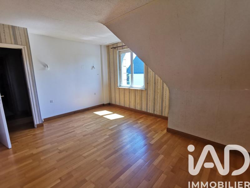 Maison - 137 m² - 6 pièces