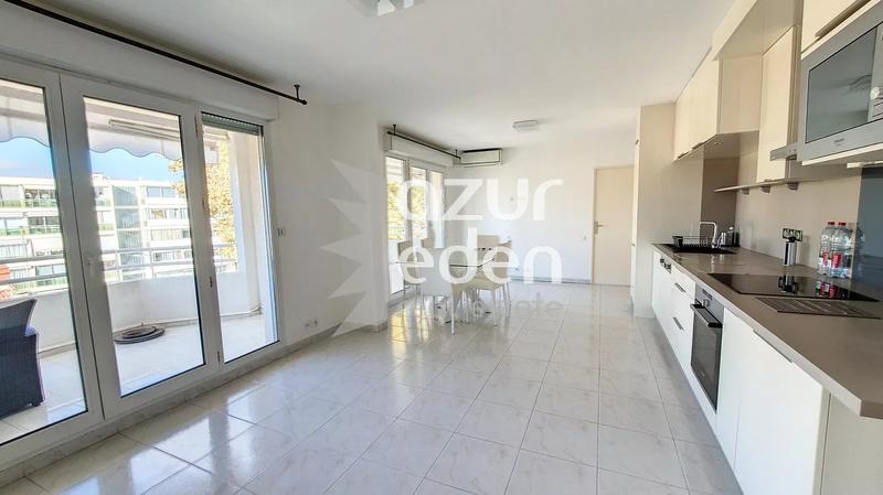 Appartement - 79 m² - 3 pièces