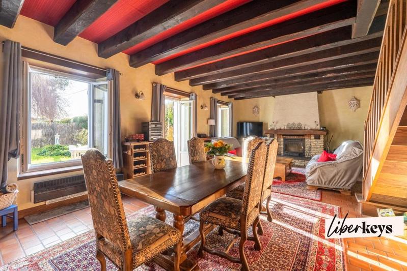 Propriété - 220 m² - 8 pièces