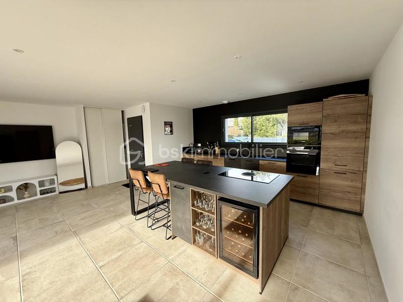 Maison - 97 m² - 4 pièces