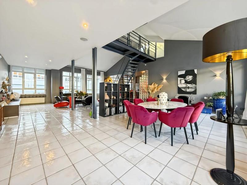 Duplex - 216 m² - 6 pièces