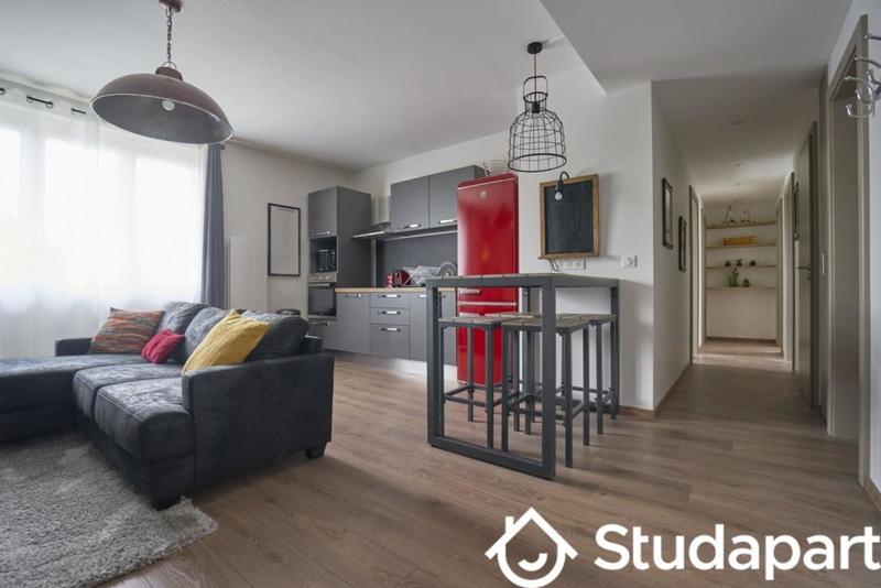 Chambre - 11 m² - 1 pièce