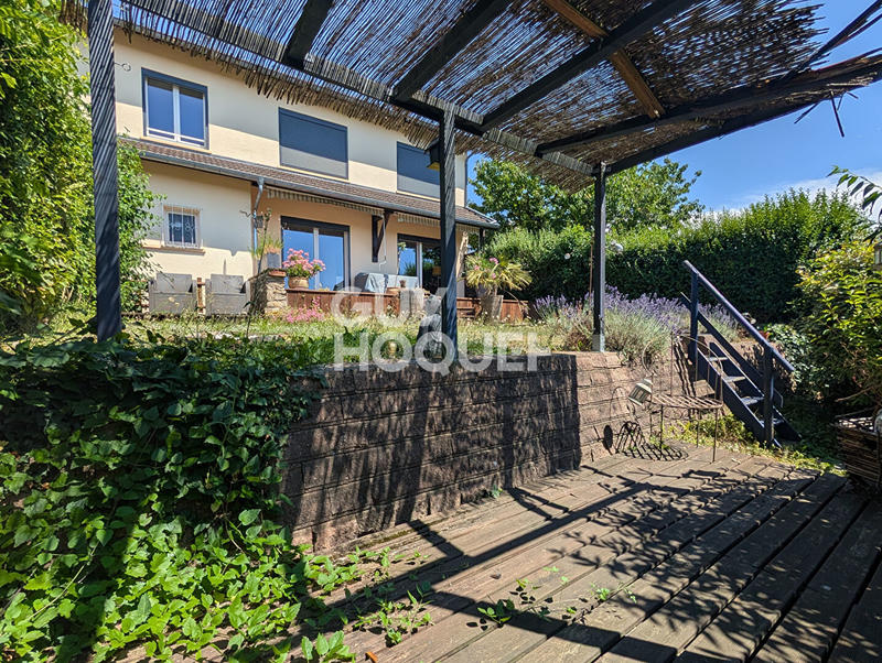 Maison - 102 m² - 6 pièces