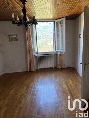 Maison de village - 180 m² - 13 pièces