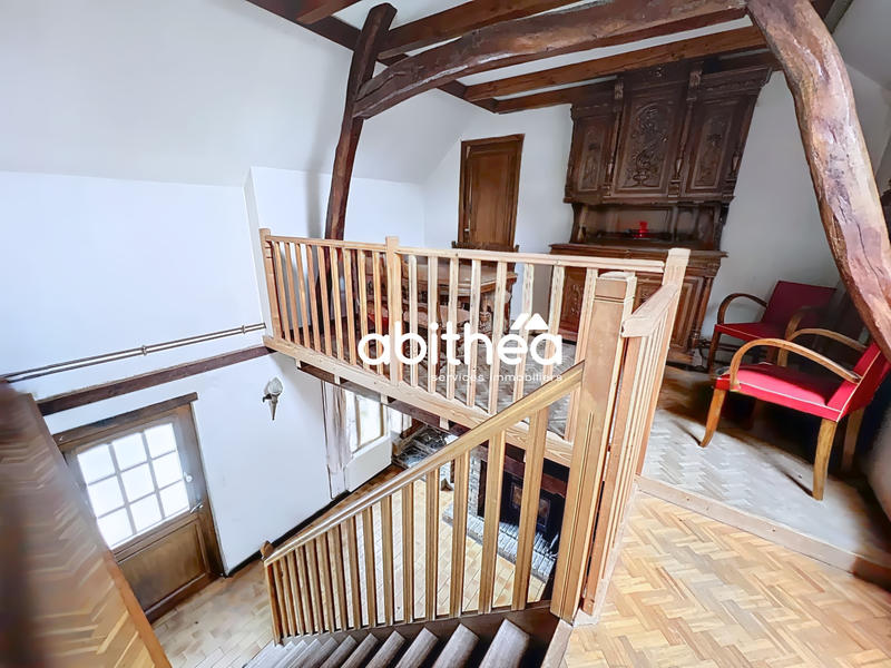 Maison - 180 m² - 8 pièces