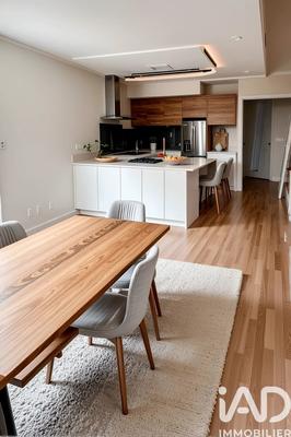 Appartement - 77 m² - 4 pièces