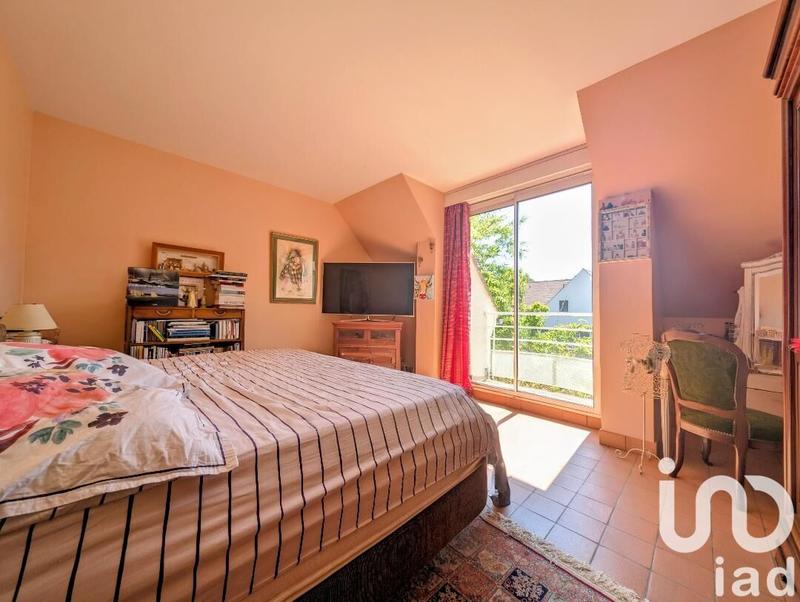 Maison - 300 m² - 12 pièces