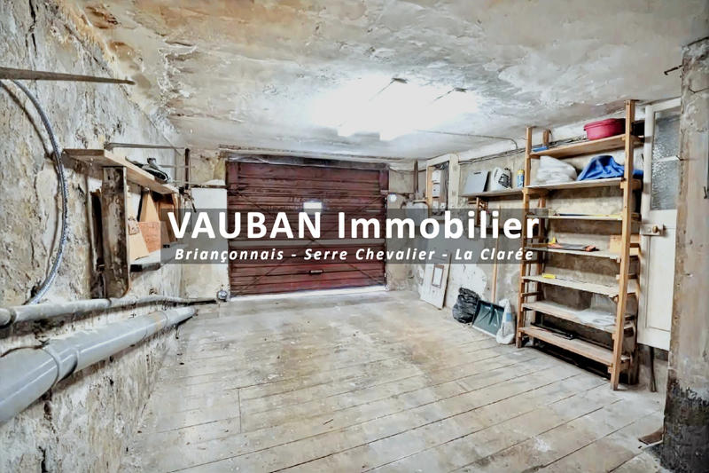 Maison - 99 m² - 5 pièces