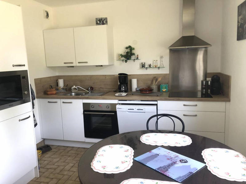 Appartement - 102 m² - 6 pièces