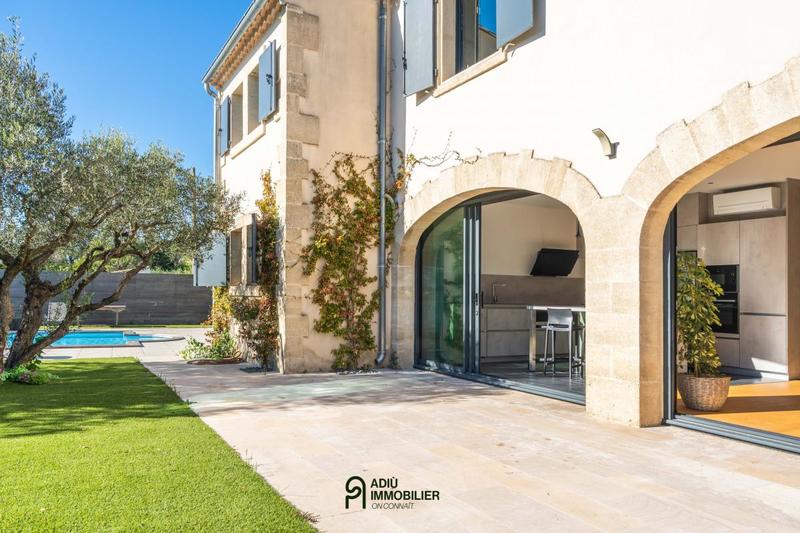 Villa - 280 m² - 7 pièces