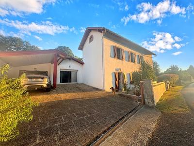 Maison - 107 m² - 4 pièces