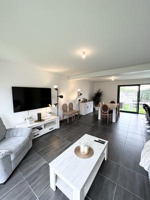 Maison - 121 m² - 6 pièces