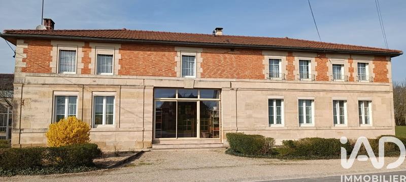 Maison - 378 m² - 10 pièces