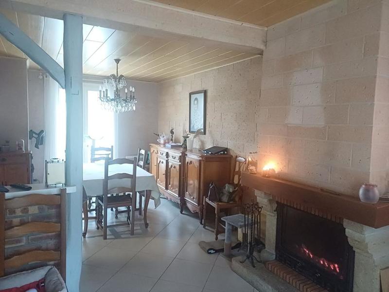Maison - 98 m² - 5 pièces