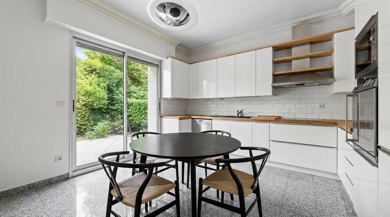 Villa - 286 m² - 8 pièces