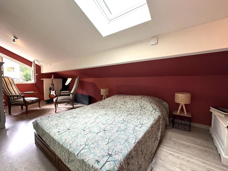 Maison - 203 m² - 6 pièces