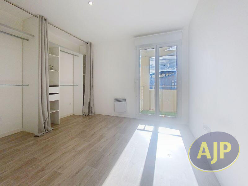 Maison - 76 m² - 4 pièces