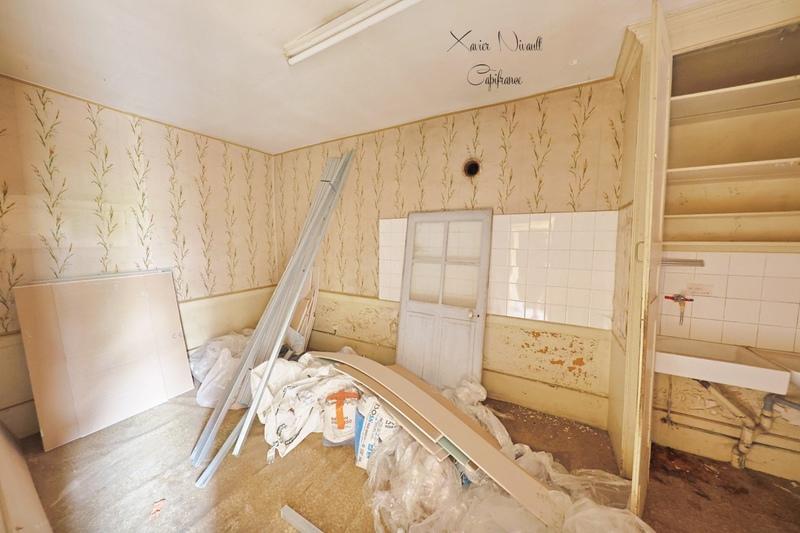 Maison - 240 m² - 10 pièces