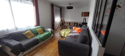 Appartement - 76 m² - 5 pièces