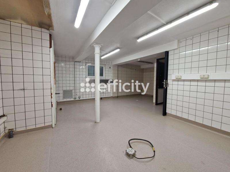 Maison - 388 m² - 10 pièces