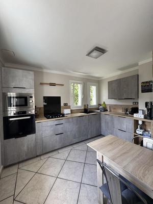 Maison - 83 m² - 4 pièces