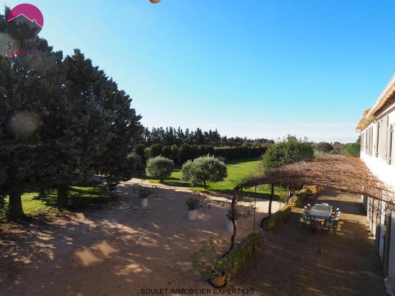 Propriété - 335 m² - 13 pièces