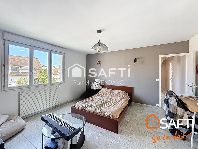 Villa - 200 m² - 8 pièces