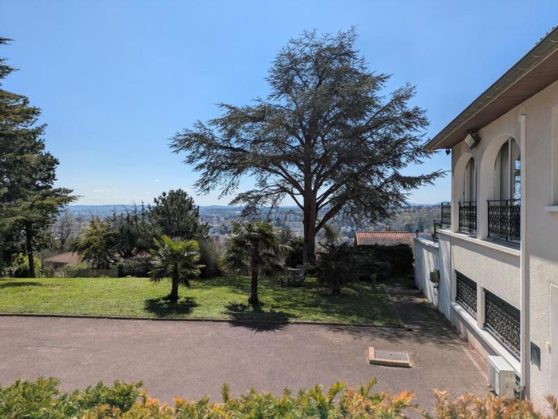 Maison - 343 m² - 7 pièces