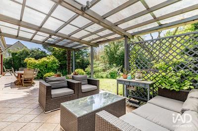 Maison - 225 m² - 6 pièces