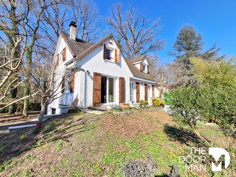 Maison - 107 m² - 6 pièces