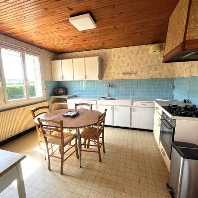 Maison - 96 m² - 6 pièces