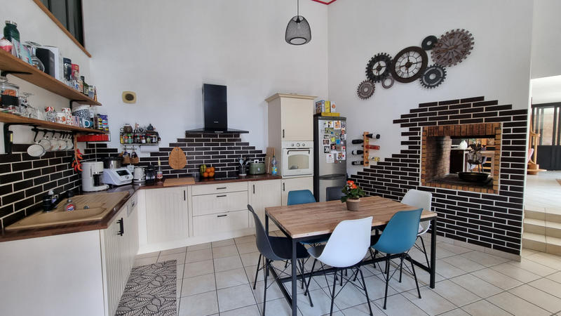 Maison - 159 m² - 7 pièces