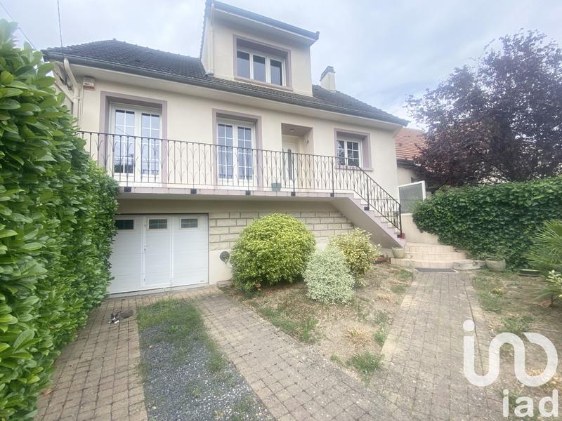 Maison - 137 m² - 6 pièces