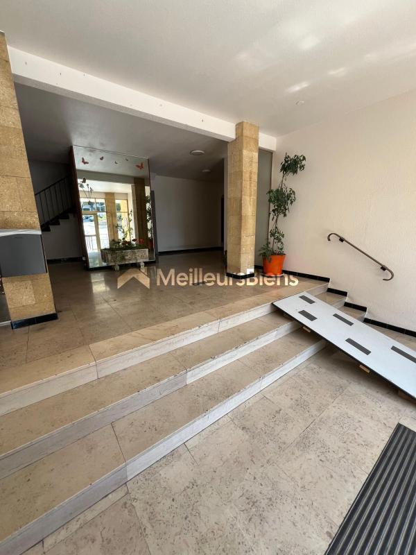 Appartement - 84 m² - 4 pièces