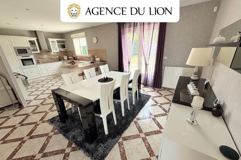 Maison - 111 m² - 5 pièces