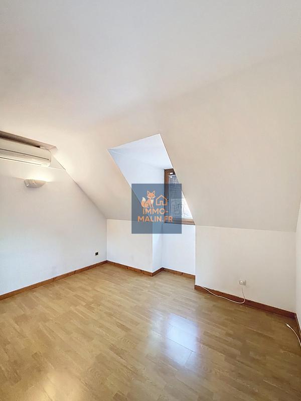 Maison - 125 m² - 7 pièces