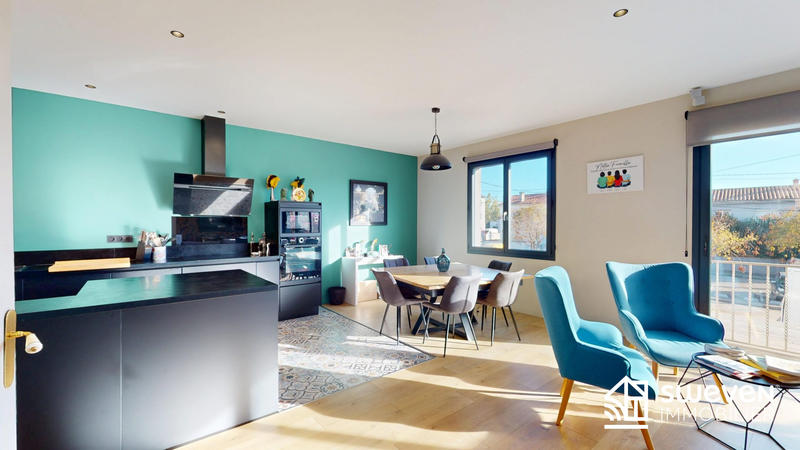 Maison - 102 m² - 4 pièces