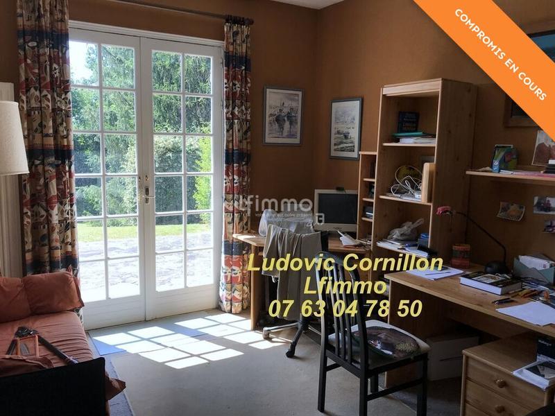 Maison - 207 m² - 11 pièces