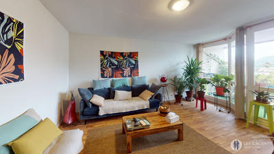 Appartement - 98 m² - 5 pièces