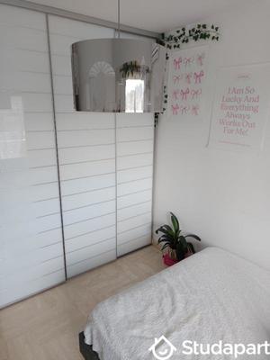 Chambre - 10 m² - 1 pièce