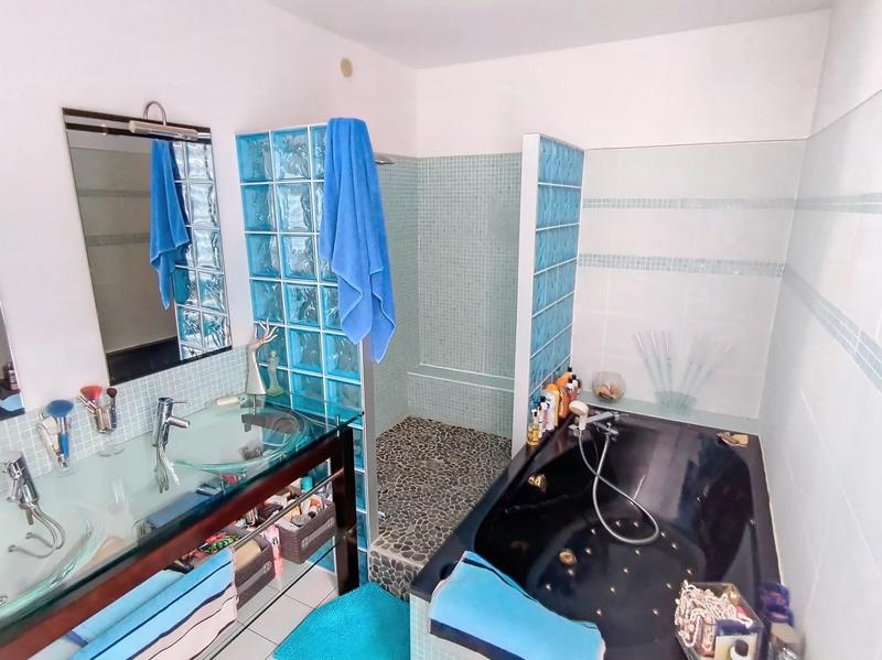 Appartement - 115 m² - 4 pièces