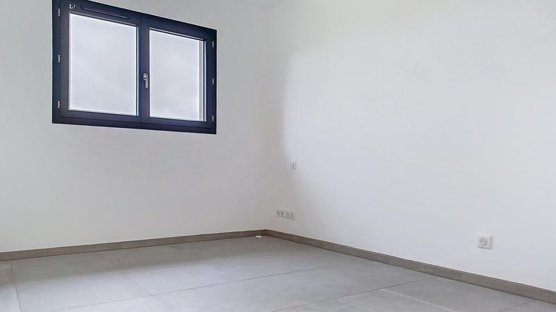 Maison - 98 m² - 4 pièces